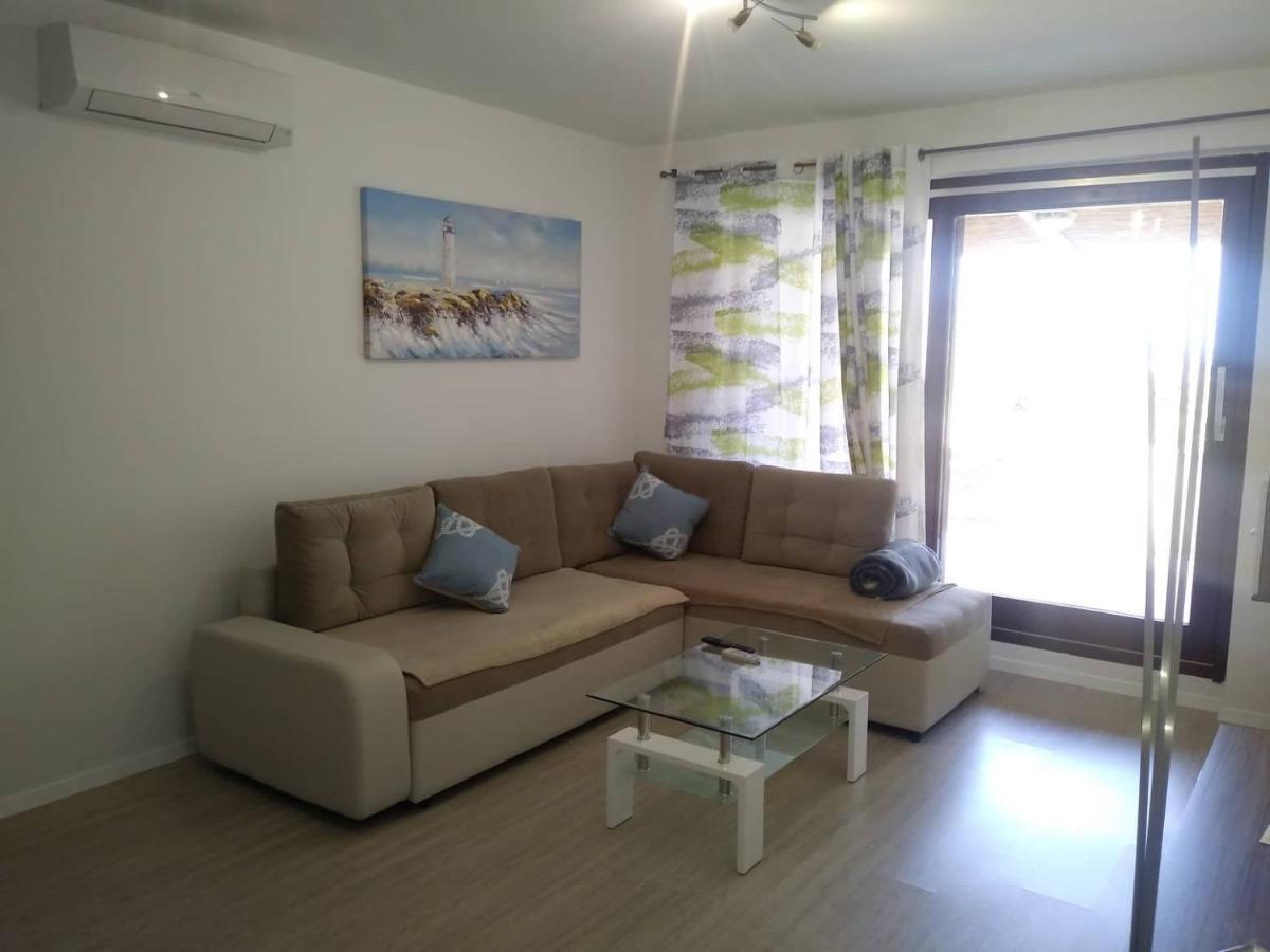 Maestral Apartment